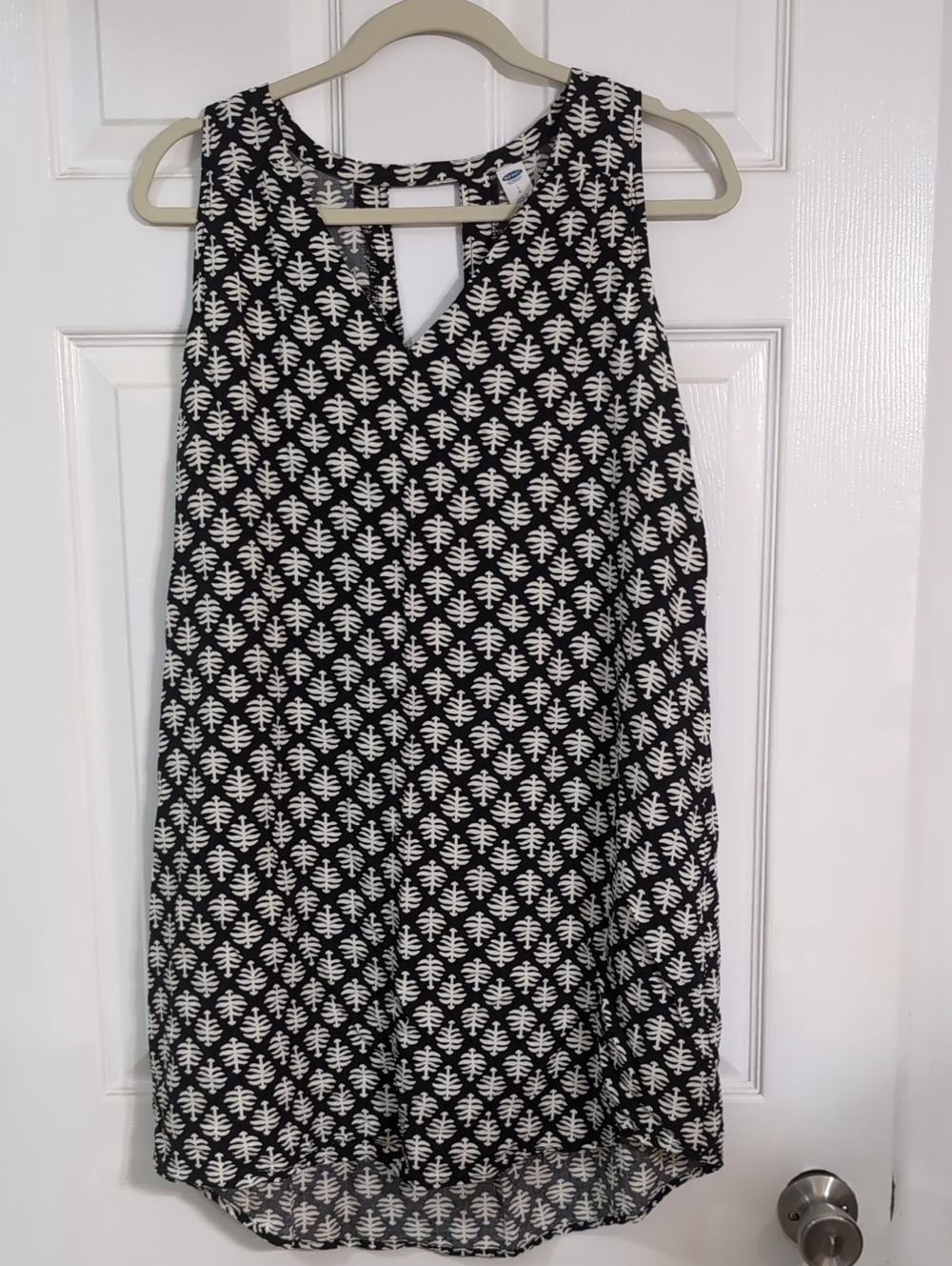 Old Navy Black and White Sleeveless Mini Dress with Notch Detail